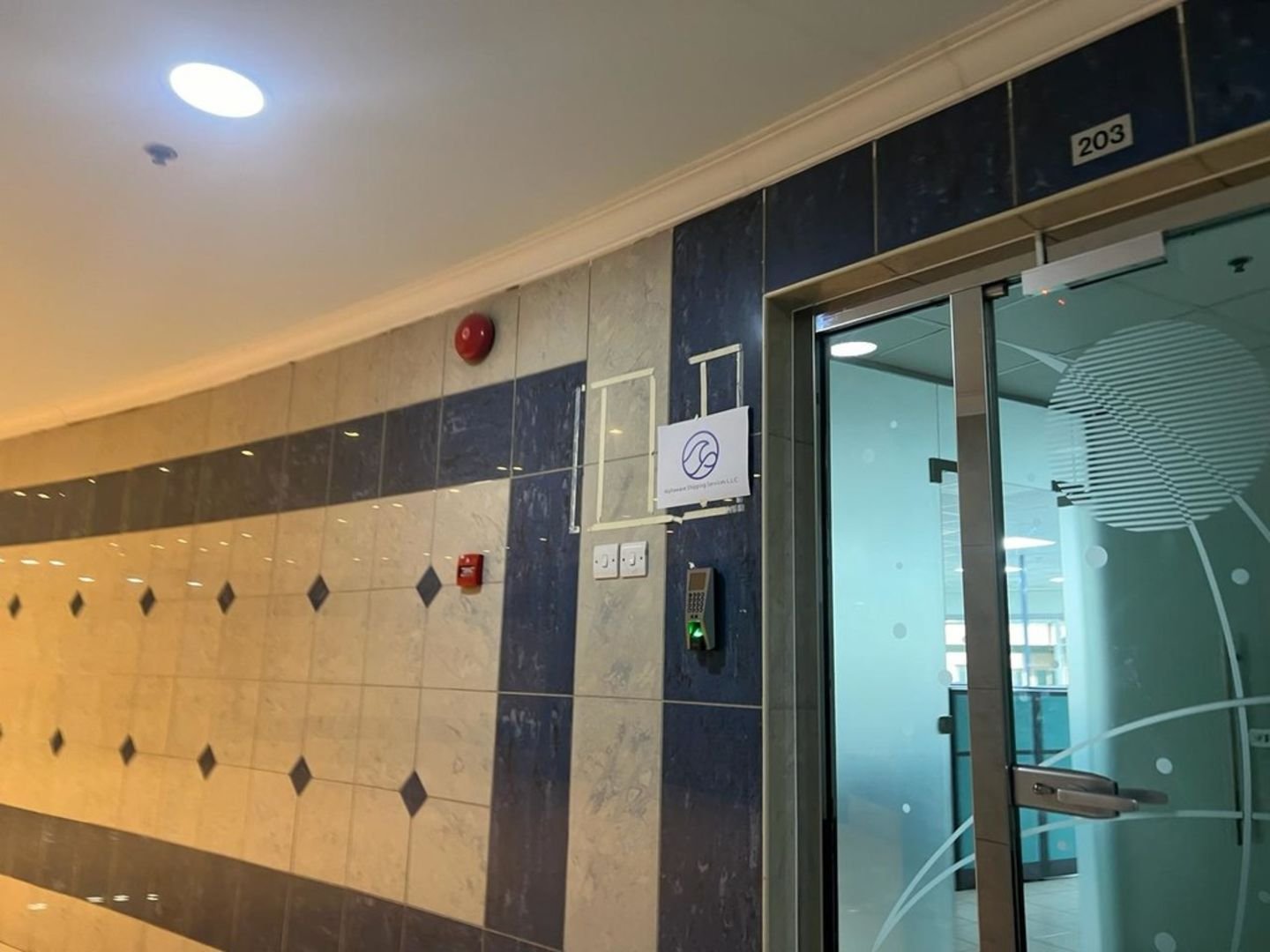 Alphawave Shipping Services