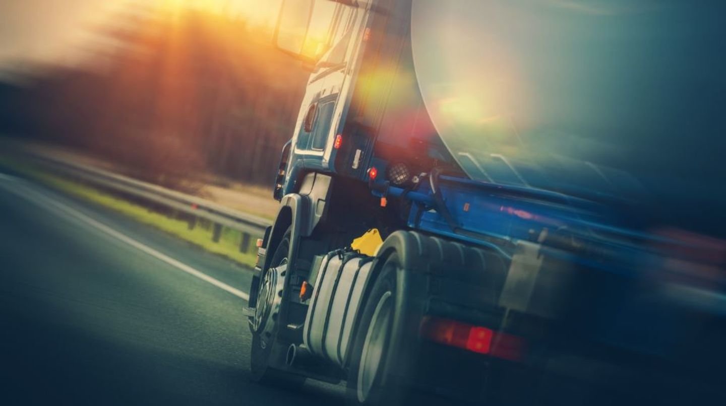 Al Askela Al Mutamayeza Transports And Shipping