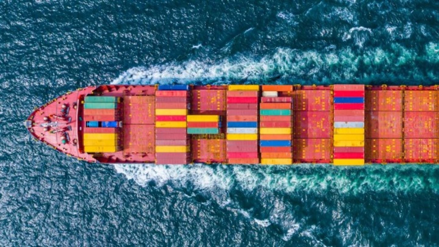 Al Fooz Al Qadem Shipping